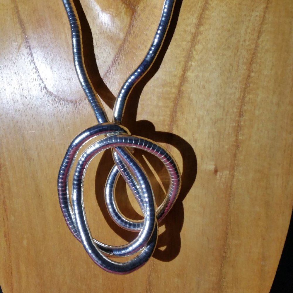 METAL SCRUNCH JEWELRY    MAKE GREAT GIFTS !!!   $9.00 EACH !!!